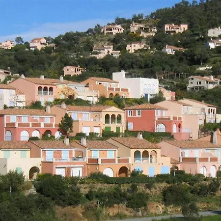 Holiday home Appt 87m2 - 3 Etoiles - Parking - Wifi - Clim - Piscine